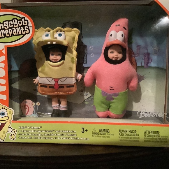 2004 Spongebob barbies NEVER OPENED - Picture 1 of 2